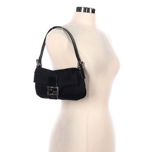 Fendi neoprene baguette in great vintage condition
